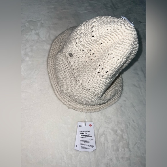 Lululemon Cotton Crochet Bucket Hat Cream White | S/M | NWT - Picture 6 of 7